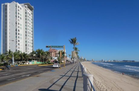 Avenida del Mar By David Stanley from Nanaimo, Canada - Avenida del Mar, CC BY 2.0, https://commons.wikimedia.org/w/index.php?curid=96751177