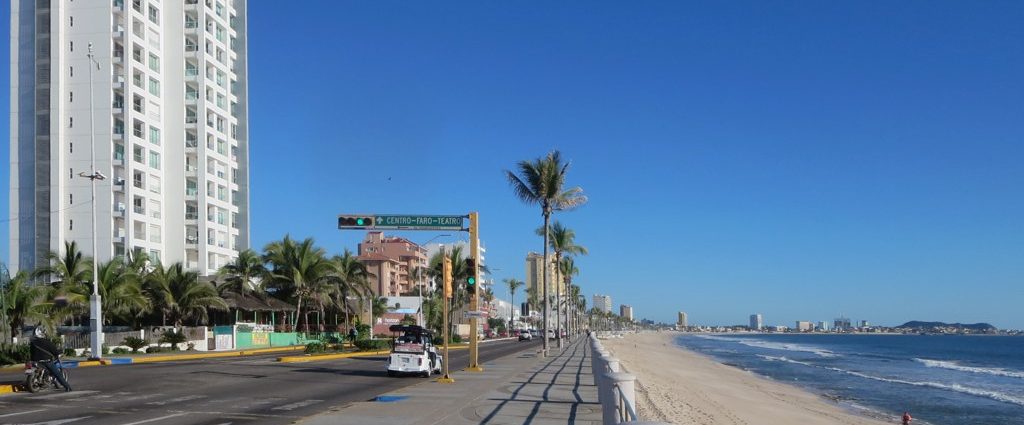 Avenida del Mar By David Stanley from Nanaimo, Canada - Avenida del Mar, CC BY 2.0, https://commons.wikimedia.org/w/index.php?curid=96751177